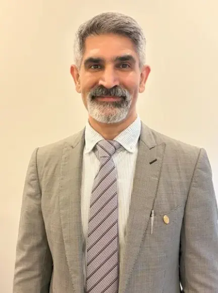 Dr David Abassi.png
