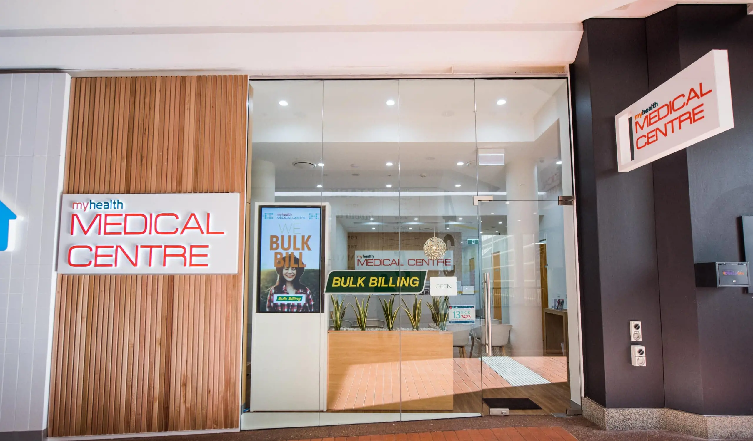 Myhealth Warringah Mall Banner 5